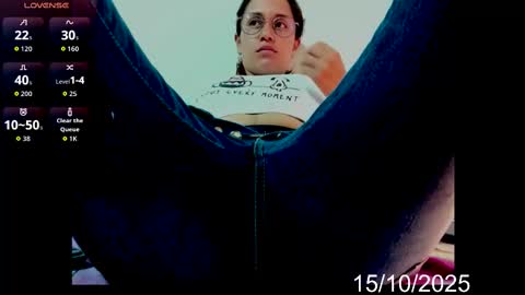 Snapshot of lady_jhana chatting on October 2025 12:05:01 PM Jhana online show from October 2025 12:05:01 PM