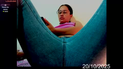 Snapshot of lady_jhana chatting on October 2025 12:05:02 PM Jhana online show from October 2025 12:05:02 PM
