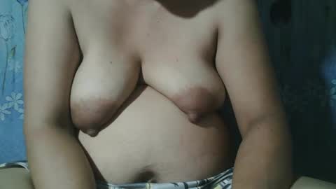 Snapshot of lady_love063 chatting on February 2025 03:59:01 PM lady_love063 online show from February 2025 03:59:01 PM