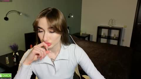 Olivia online show from March 2026 01:22:01 AM