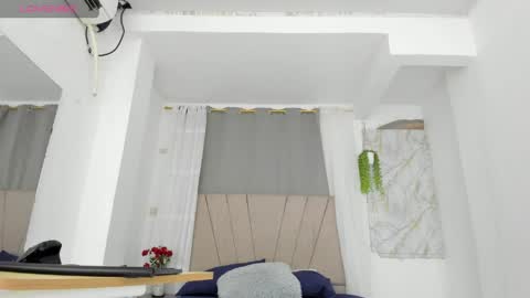 lady_miss___ online show from June 2026 12:33:02 PM