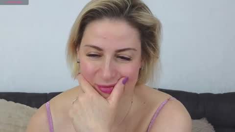 Diana online show from March 2025 11:54:02 PM
