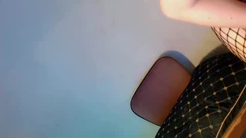 Ella online show from November 2025 01:11:01 PM