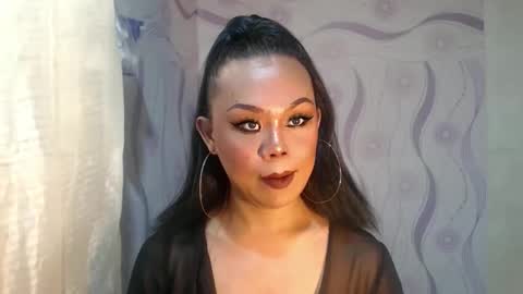 lady_shane26 online show from May 2026 02:40:01 AM