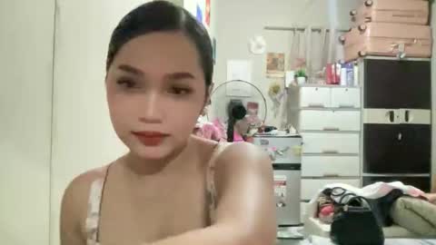 Snapshot of lady_yuki chatting on September 2025 09:58:02 AM yuki hermosa online show from September 2025 09:58:02 AM