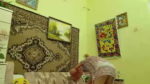 Sima Ladybigsmile online show from July 2026 05:48:02 PM