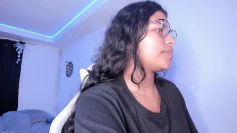 Snapshot of ladybrown_16 chatting on December 2024 07:07:02 AM Lady online show from December 2024 07:07:02 AM