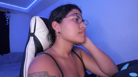 Snapshot of ladybrown_16 chatting on December 2024 08:02:01 AM Lady online show from December 2024 08:02:01 AM