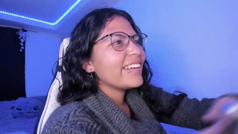 Snapshot of ladybrown_16 chatting on December 2024 01:50:01 AM Lady online show from December 2024 01:50:01 AM