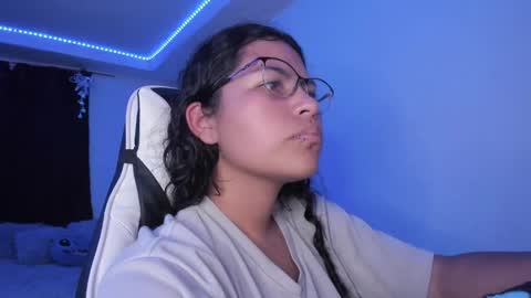 Snapshot of ladybrown_16 chatting on December 2024 04:05:02 AM Lady online show from December 2024 04:05:02 AM