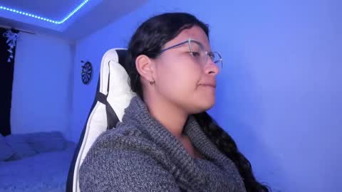 Snapshot of ladybrown_16 chatting on January 2025 03:20:01 AM Lady online show from January 2025 03:20:01 AM