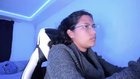 Snapshot of ladybrown_16 chatting on January 2025 06:01:02 AM Lady online show from January 2025 06:01:02 AM