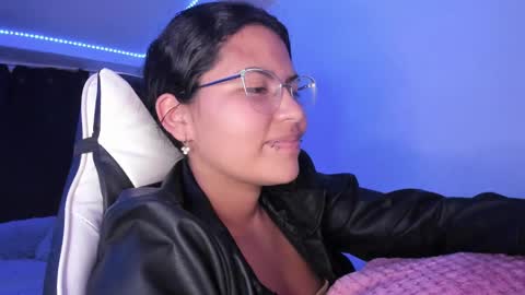 Snapshot of ladybrown_16 chatting on January 2025 02:31:02 AM Lady online show from January 2025 02:31:02 AM