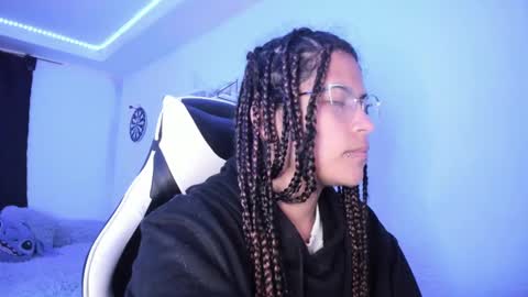 Snapshot of ladybrown_16 chatting on February 2025 01:55:01 AM Lady online show from February 2025 01:55:01 AM