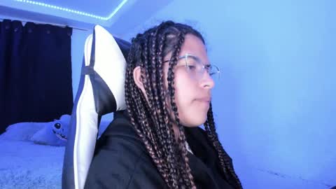 Snapshot of ladybrown_16 chatting on February 2025 08:11:02 AM Lady online show from February 2025 08:11:02 AM