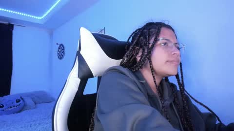 Snapshot of ladybrown_16 chatting on February 2025 07:59:02 AM Lady online show from February 2025 07:59:02 AM