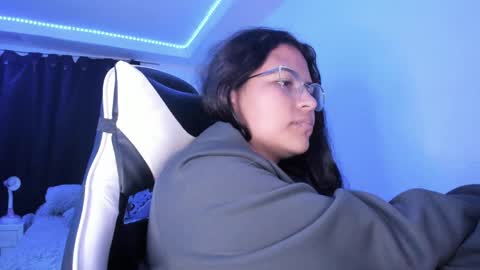 Snapshot of ladybrown_16 chatting on February 2025 06:07:01 AM Lady online show from February 2025 06:07:01 AM