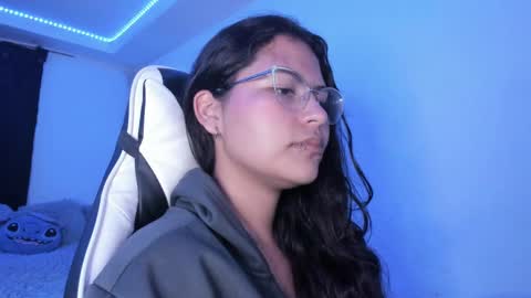 Snapshot of ladybrown_16 chatting on February 2025 04:05:02 AM Lady online show from February 2025 04:05:02 AM