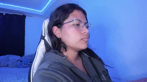 Snapshot of ladybrown_16 chatting on February 2025 07:11:02 AM Lady online show from February 2025 07:11:02 AM