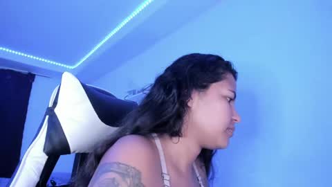 Snapshot of ladybrown_16 chatting on February 2025 10:41:01 AM Lady online show from February 2025 10:41:01 AM