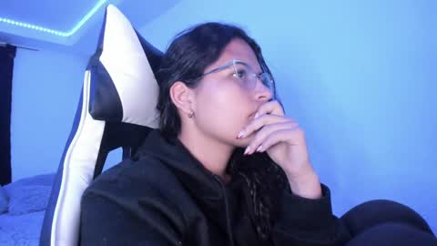 Snapshot of ladybrown_16 chatting on March 2025 12:39:02 AM Lady online show from March 2025 12:39:02 AM