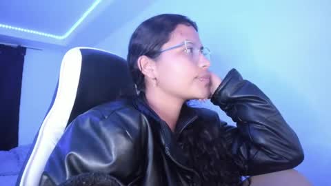 Snapshot of ladybrown_16 chatting on March 2025 03:28:02 AM Lady online show from March 2025 03:28:02 AM