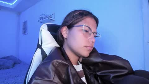  Lady  online show from February 2026 02:40:01 AM