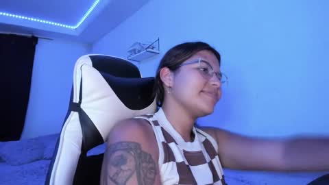  Lady  online show from March 2026 01:56:02 AM