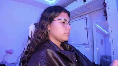  Lady  online show from April 2026 05:49:02 AM