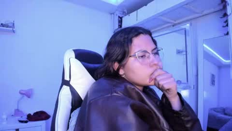  Lady  online show from May 2026 05:03:02 AM