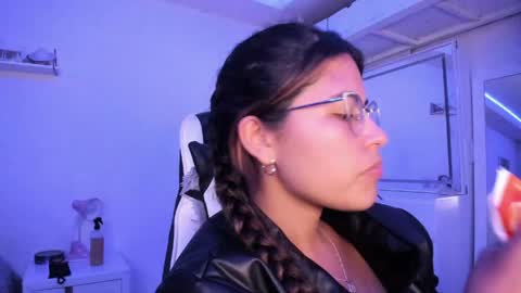  Lady  online show from May 2026 02:53:01 AM
