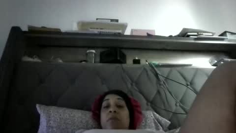 Snapshot of ladycinnabon chatting on December 2025 08:14:02 PM Stephanie online show from December 2025 08:14:02 PM