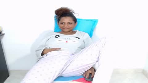 Snapshot of ladyhidden_ chatting on February 2026 03:04:01 AM lady online show from February 2026 03:04:01 AM