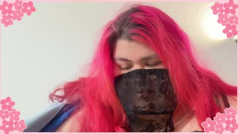 ladykitsunebig online show from May 2026 07:38:02 AM