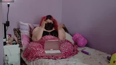 ladykitsunebig online show from July 2026 06:05:01 AM
