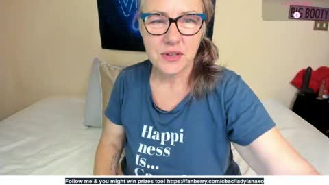 Snapshot of ladylanaxo chatting on July 2026 04:07:01 AM Next Stream online show from July 2026 04:07:01 AM