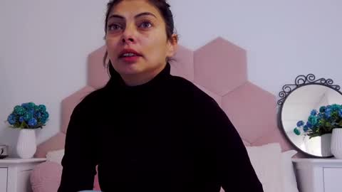 Lia online show from January 2025 04:50:01 AM