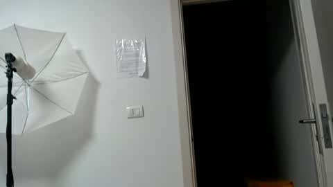 Lia online show from June 2026 10:07:01 AM