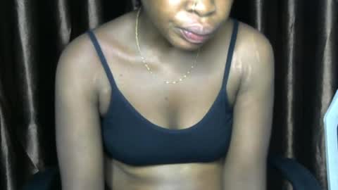 sexylila online show from June 2026 12:30:01 AM