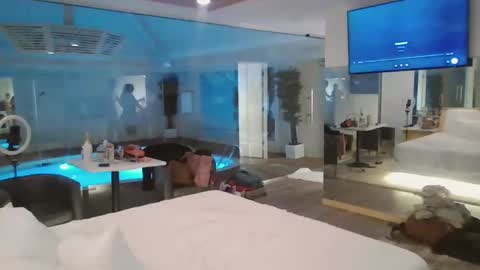 Snapshot of ladylux625 chatting on January 2026 04:48:01 AM luxandleo online show from January 2026 04:48:01 AM