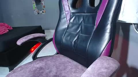 ladynemesis00 online show from October 2025 05:35:02 PM