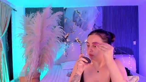 Lady  online show from July 2026 04:17:02 AM