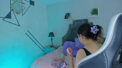 Lady  online show from July 2026 04:08:01 AM