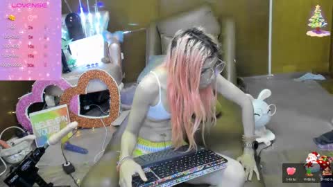 Snapshot of laflakita21 chatting on October 2025 02:20:01 AM Skinnygirl online show from October 2025 02:20:01 AM