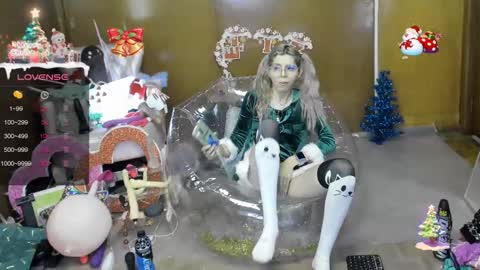 Skinnygirl online show from December 2025 09:43:02 PM