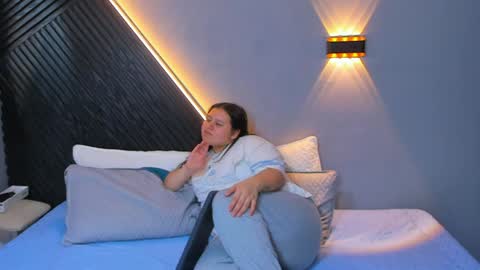    online show from March 2026 10:32:01 PM