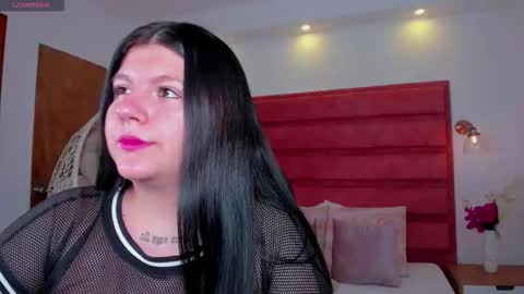 Snapshot of laia_hamilton chatting on November 2025 05:14:01 PM laia_hamilton online show from November 2025 05:14:01 PM