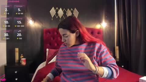 Snapshot of laia_jonees chatting on September 2025 12:29:01 PM Laia online show from September 2025 12:29:01 PM