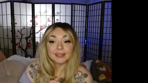 Snapshot of laikachka chatting on October 2025 01:47:02 AM Laika Darling online show from October 2025 01:47:02 AM