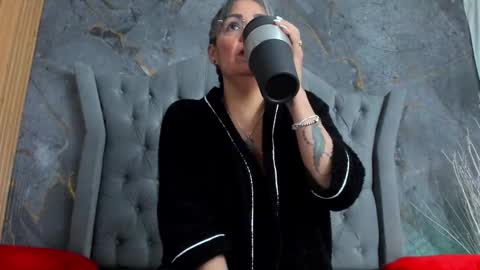 Lailacastillo online show from February 2026 11:44:01 PM